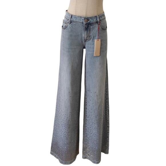 Alice + Olivia Amazing Embellished Jean 28 - Picture 6 of 13
